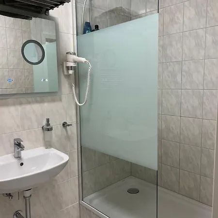 Souterrain Studio-apartment *