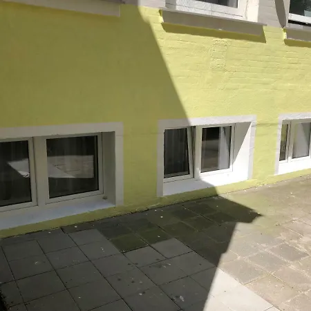 Souterrain Studio-apartment