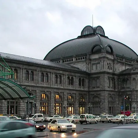 Souterrain Studio-apartment Appartement *